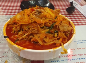 거대한 고기짬뽕