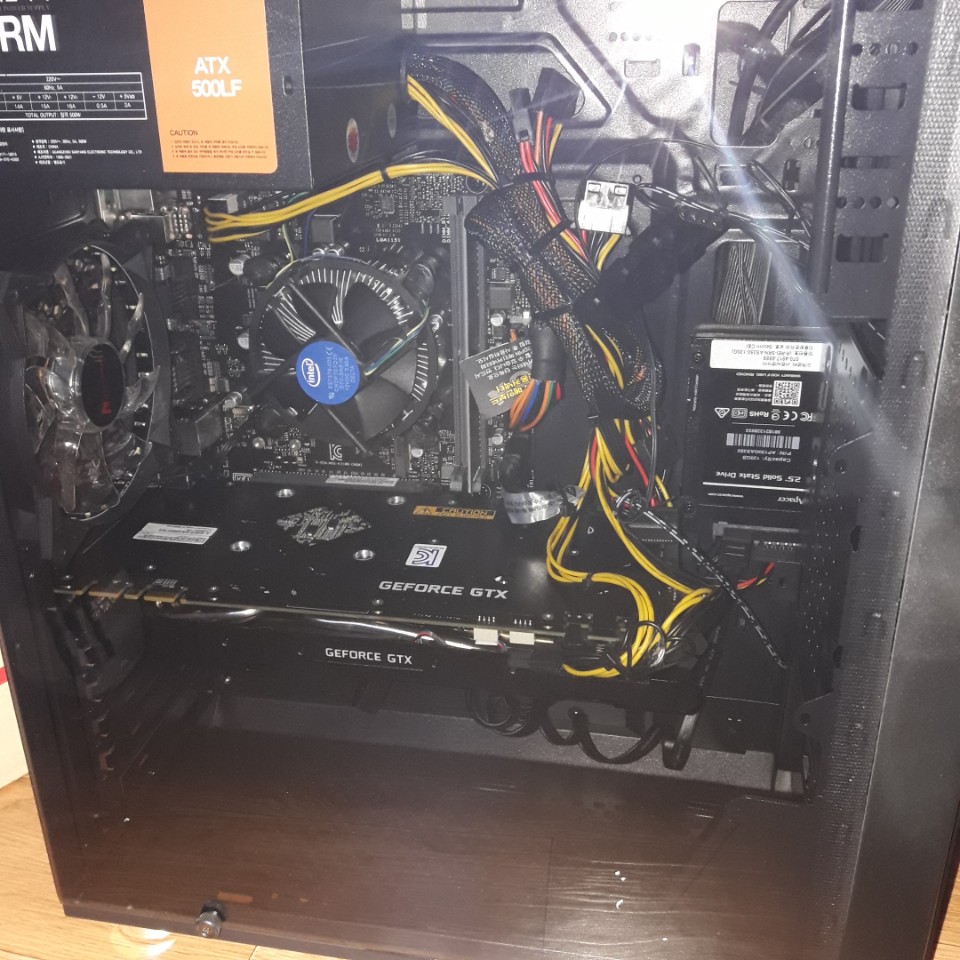 2e6575751d96ba56f1c636b2378e55da_1531584037_8975.jpg 드디어 새로운 데스크탑 구매!