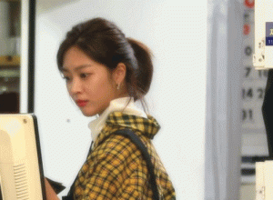요망한 조보아